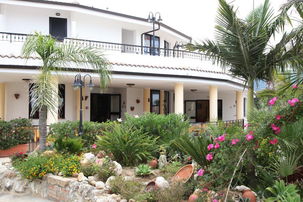 Hotel L'Ancora Capo Vaticano Extérieur photo