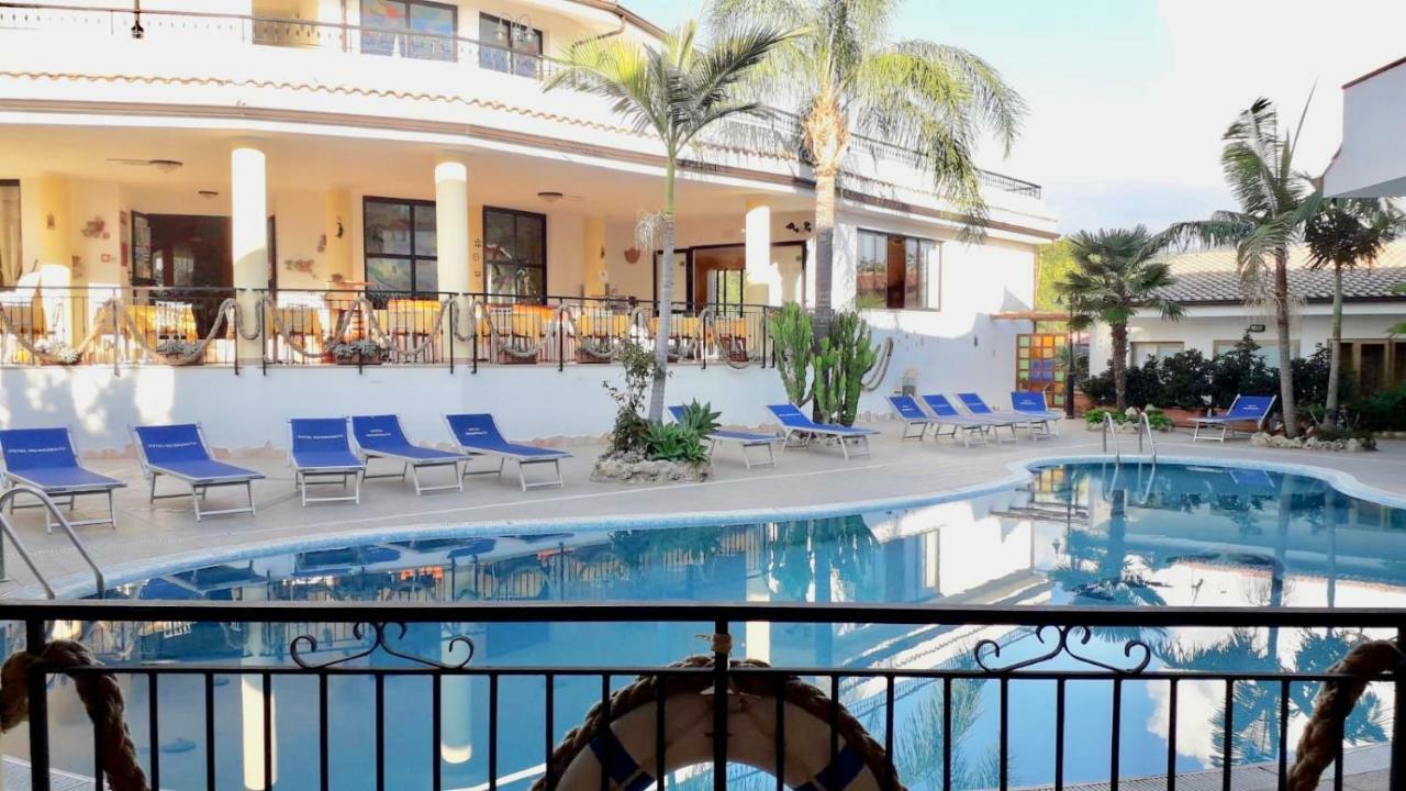 Hotel L'Ancora Capo Vaticano Extérieur photo